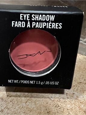 MAC Single Eyeshadow — SEE THE FUTURE